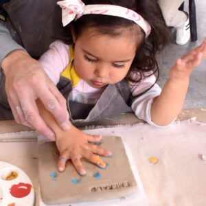 Taller niños cerámica